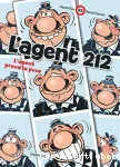 L'agent 212. 25. L'agent prend la pose